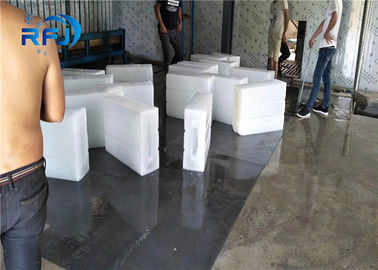 Fabricante industrial durable del bloque de hielo, bloque de hielo automático que hace que la máquina ventila refrescado